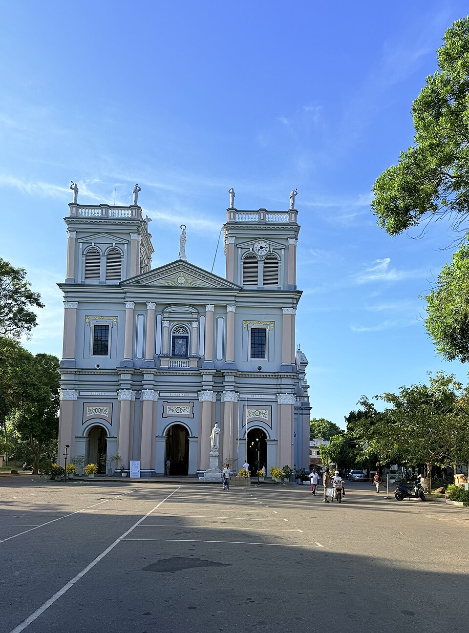 St.-Marien-Kirche in der Grand Street in Negombo, Sri Lanka — koloniales katholisches Erbe